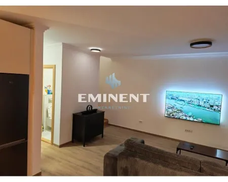 Izdavanje, trosoban stan, 77m², Savski Venac, Beograd - image 4