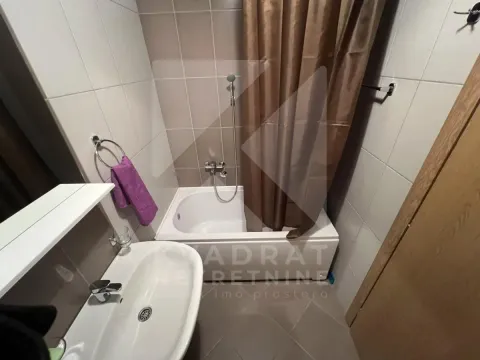 Izdavanje, dvosoban stan, 60m², Ljubović, Podgorica - image 13