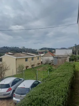 Pogled sa terase na okolne kuće i dvorište. - image 16