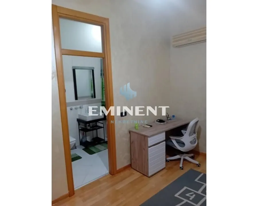 Rent, three bedroom apartment, 98m², Savski Venac, Beograd