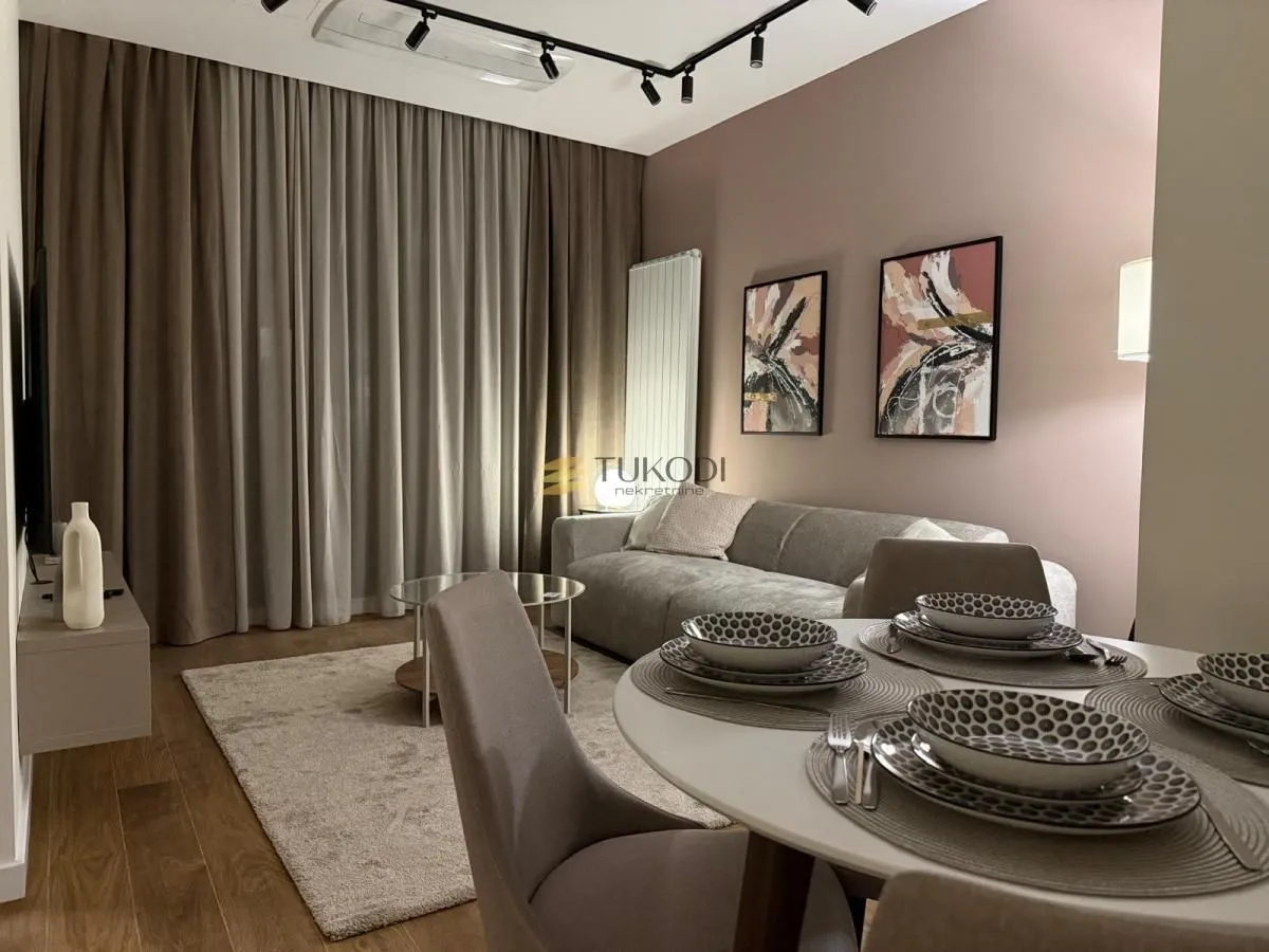 Rent, two bedroom apartment, 55m², Kalenić Pijaca, Vračar Sve Podlokacije