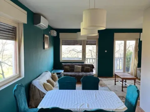 Izdavanje, kuća, 140m², Farmaci, Podgorica - image 1