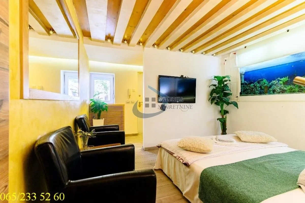 Prodaja, dvosoban stan, 44m², Cvetni Trg, Vračar Sve Podlokacije
