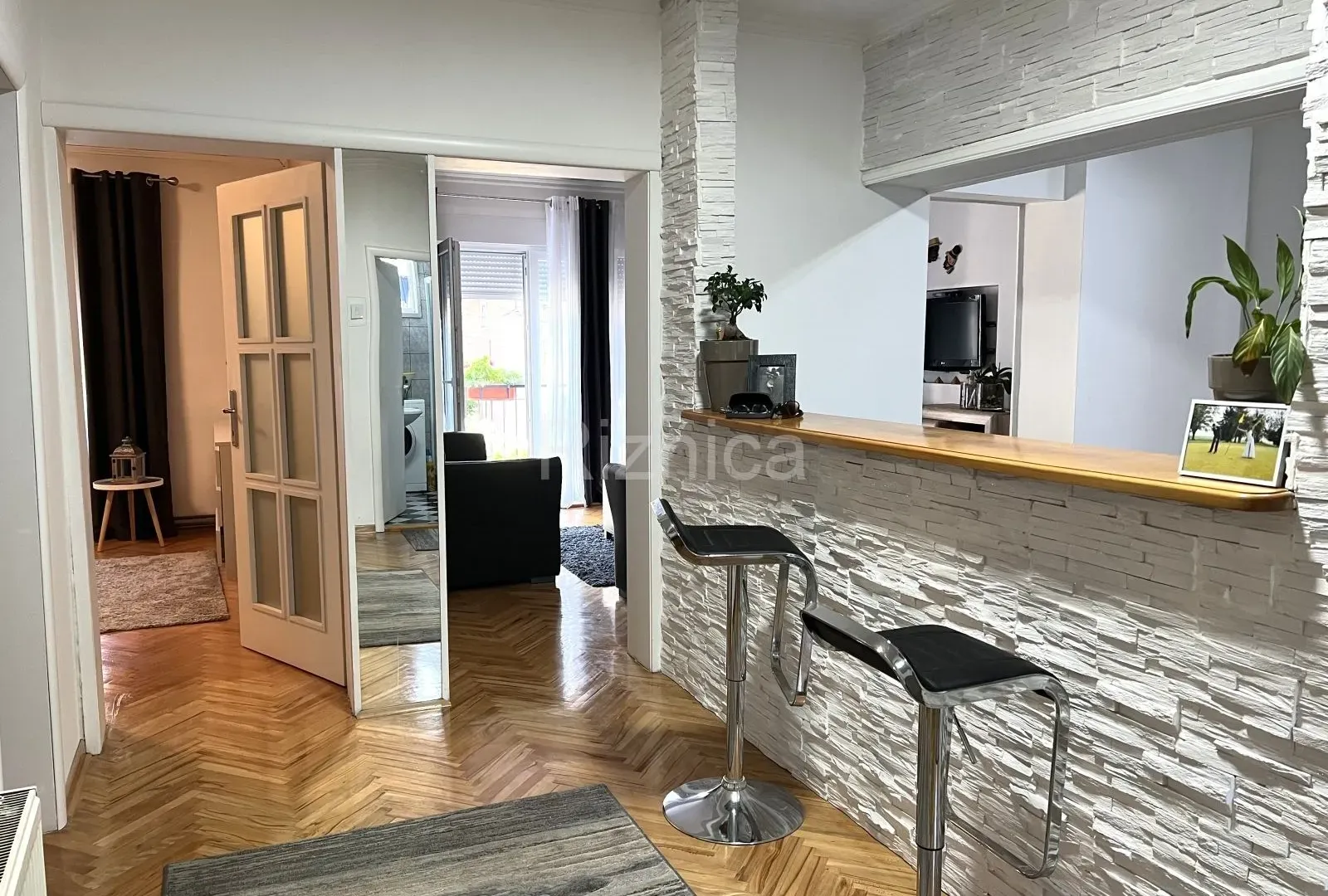 Prodaja, trosoban stan, 159m², Niš, Srbija