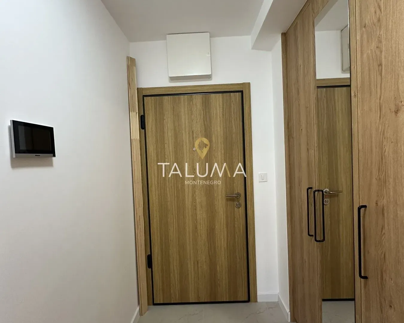 Prodaja, jednosoban stan, 56m², Tološi, Podgorica