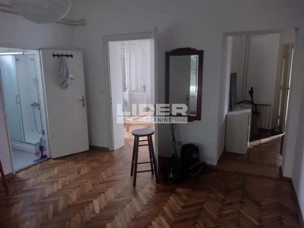 Sale, three bedroom apartment, 67m², Stari Grad, Beograd