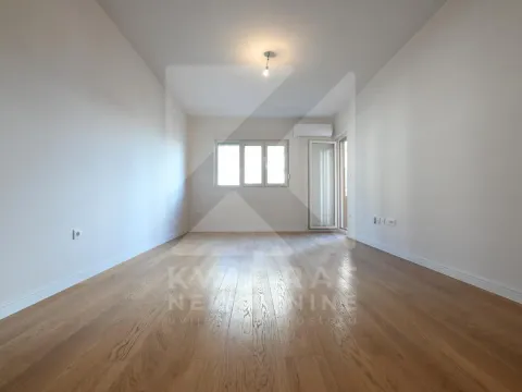 Izdavanje, jednosoban stan, 49m2, Central Point, Podgorica Izdavanje, jednosoban stan, 49m2, Central Point, Podgorica