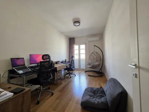 Rent, apartment, 68m², Central Point, Podgorica - image 20