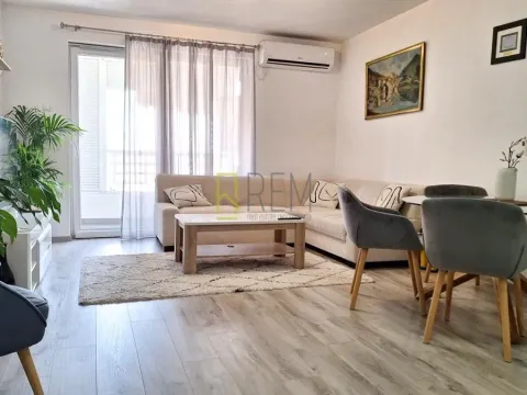 Sale, two bedroom apartment, 72m², Lepa Kata, Podgorica - image 2