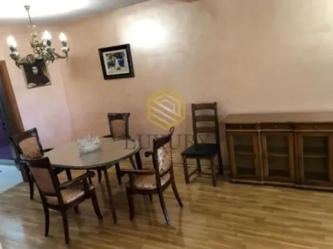 Izdavanje, kuća, 200m², Konik, Podgorica - image 7