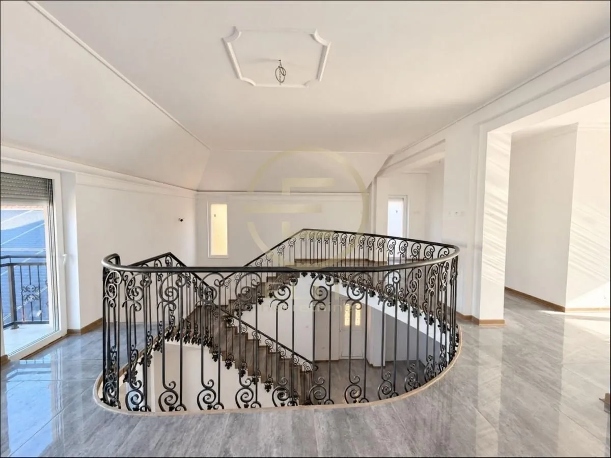 Prodaja, kuća, 400m², Veternička rampa, Novi Sad Sve Podlokacije