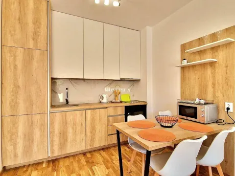 Rent, one bedroom apartment, 39m², Bečići, Budva - image 4