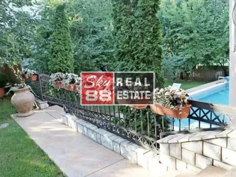 Sale, house, 600m², Savski Venac, Beograd