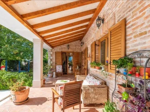 Prodaja, kuća, 305m², Orahovac, Kotor - image 12