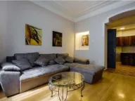 Izdavanje, četvorosoban stan, 120m², Stari Grad, Beograd - image 2