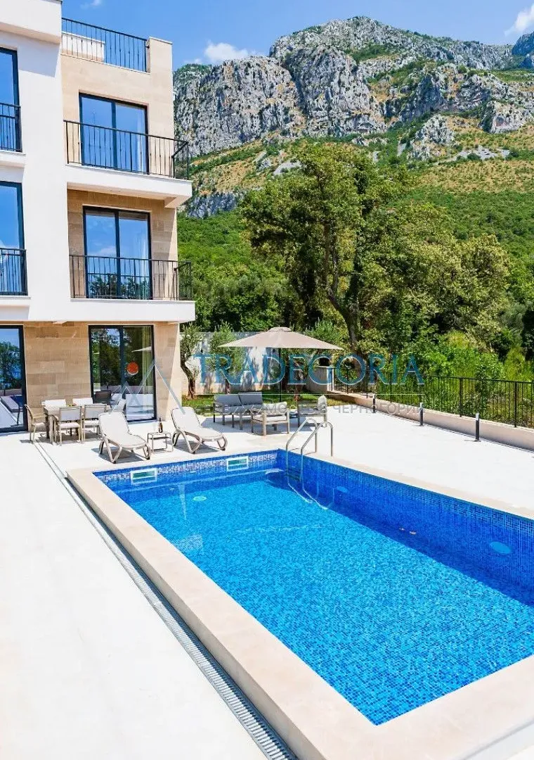 Prodaja, kuća, 223m², Reževići, Budva