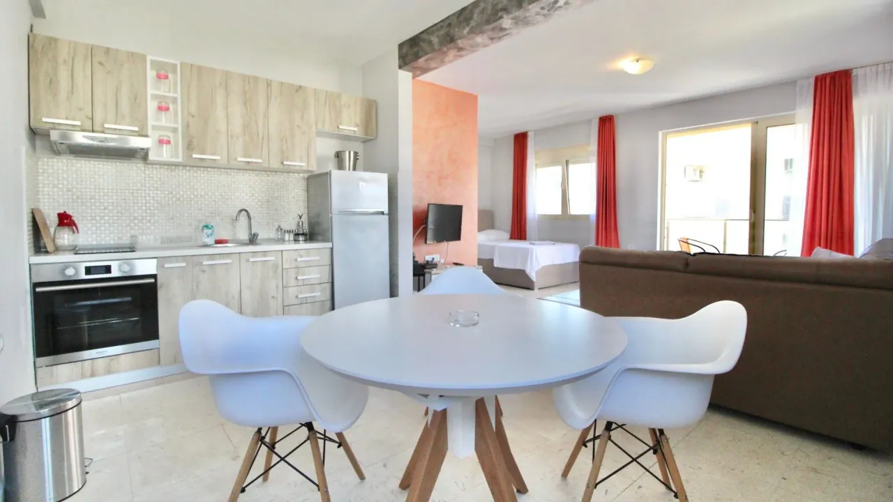 Rent, one bedroom apartment, 55m², Šušanj, Bar