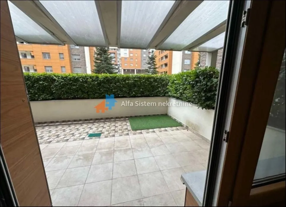 Izdavanje, dvosoban stan, 65m², Novi Beograd Blok 67, Novi Beograd Sve Podlokacije