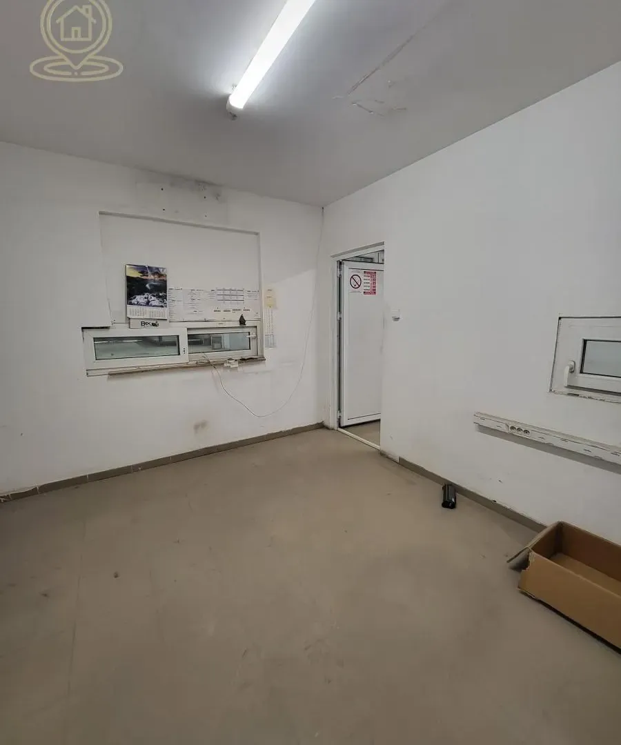 Rent, office space, 1600m², Crveni Krst, Niš