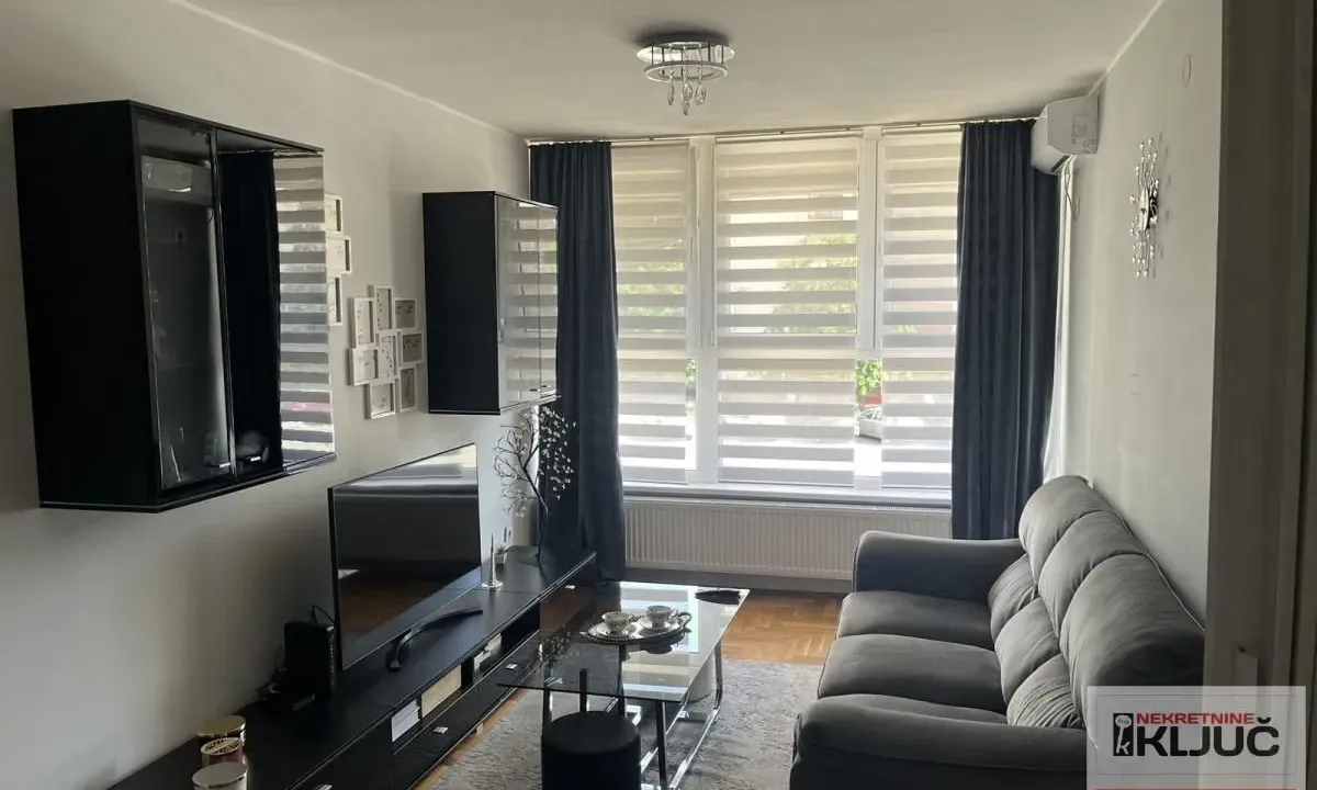 Sale, two bedroom apartment, 44m², Grbavica, Novi Sad Sve Podlokacije