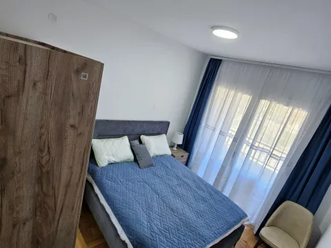 Izdavanje, jednosoban stan, 45m², Radanovići, Kotor - image 10