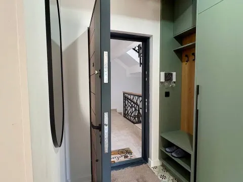 Izdavanje, dvosoban stan, 100m², Donja Lastva, Tivat - image 9