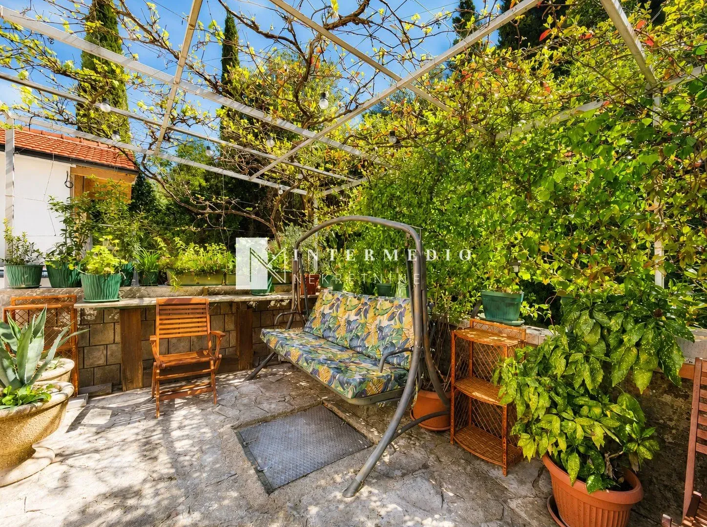 Prodaja, dvosoban stan, 71m², Rose, Herceg Novi