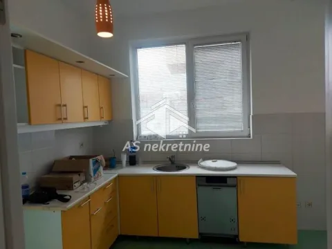 Izdavanje, kuća, 300m², Savski Venac, Beograd - image 6