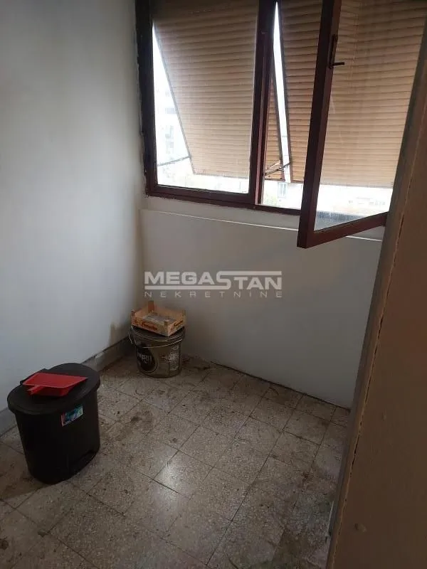 Izdavanje, dvosoban stan, 71m², Novi Beograd Blok 61, Novi Beograd Sve Podlokacije