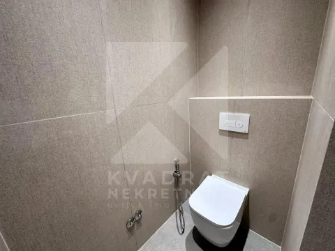 Rent, house, 230m², Gornja Gorica, Podgorica - image 39