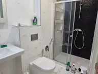 Izdavanje, dvosoban stan, 70m², Škaljari, Kotor - image 2