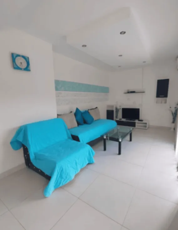 Izdavanje, jednosoban stan, 63m², Bečići, Budva