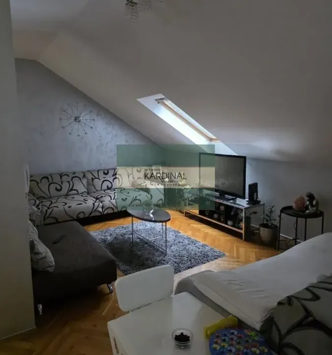 Prodaja, trosoban stan, 55m², Sajmište, Novi Sad