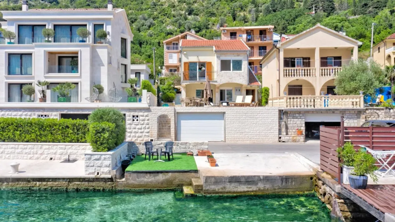 Prodaja, kuća, 200m², Muo, Kotor