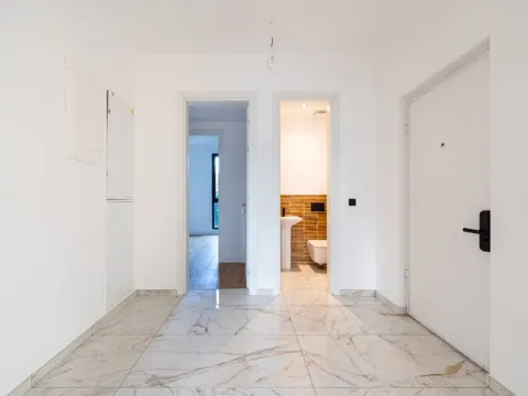 Sale, three bedroom apartment, 137m², Centar, Podgorica - image 7