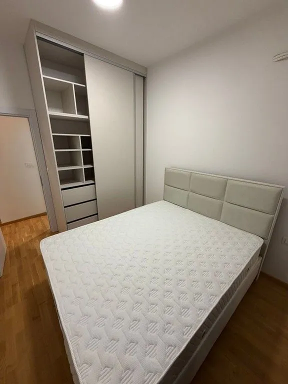 Izdavanje, jednosoban stan, 43m², Donja Gorica, Podgorica