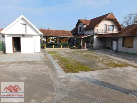 Izdavanje, poslovni prostor, 150m², Petrovac, Kragujevac - image 15