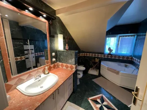 Sale, five bedroom apartment, 158m², Dedinje Sve Podlokacije, Beograd - image 12