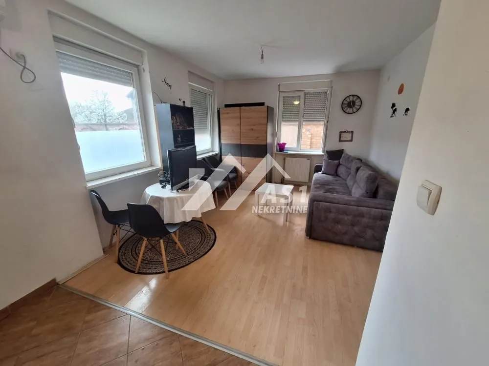 Prodaja, jednosoban stan, 32m², Adice, Novi Sad Sve Podlokacije