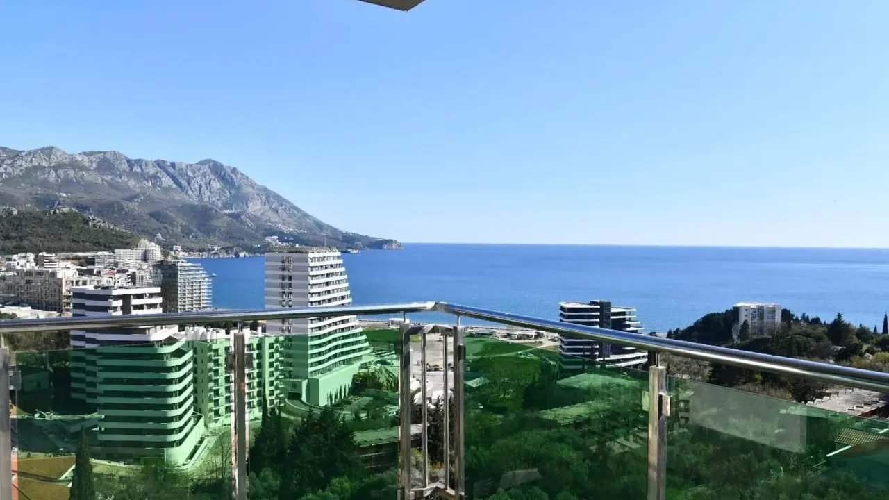 Sale, one bedroom apartment, 58m², Bečići, Budva