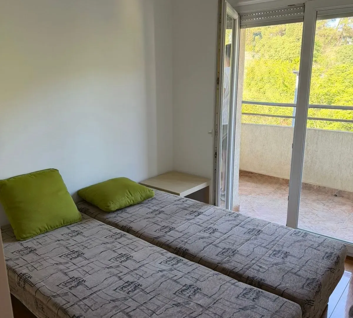 Rent, studio apartment, 45m², Zagorič, Podgorica