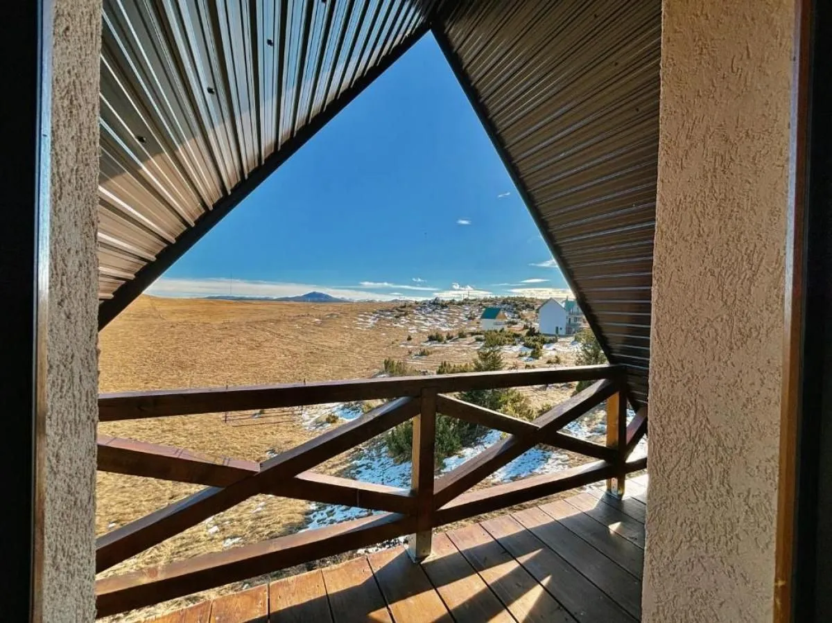 Prodaja, kuća, 274m², Žabljak, Crna Gora