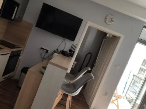 Rent, one bedroom apartment, 42m², Bečići, Budva - image 9