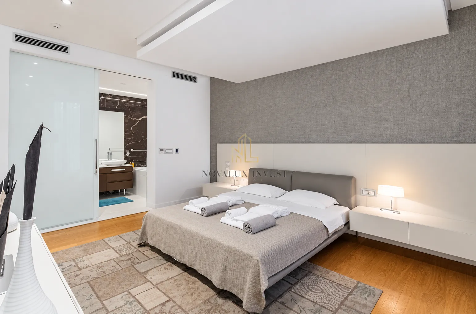 Rent, two bedroom apartment, 500m², Dukley Gardens, Budva