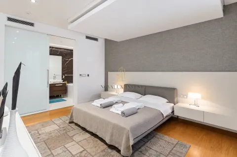 Rent, two bedroom apartment, 500m², Dukley Gardens, Budva - image 9