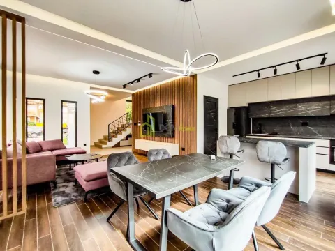 Izdavanje, kuća, 150m², Donja Gorica, Podgorica - image 16