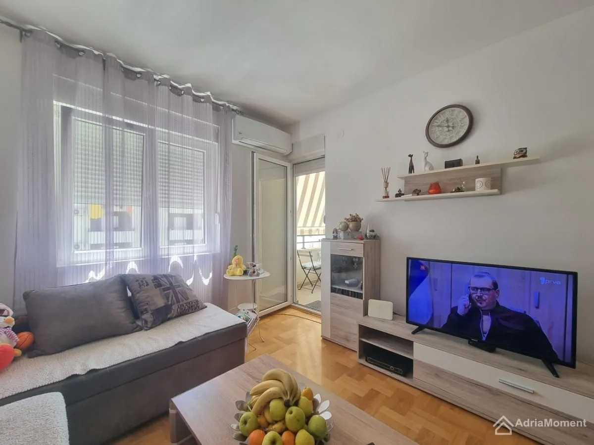 Prodaja, dvosoban stan, 70m², Seljanovo, Tivat