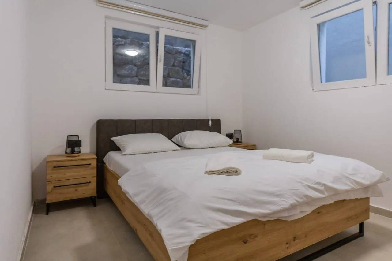 Sale, three bedroom apartment, 250m², Markovići, Budva