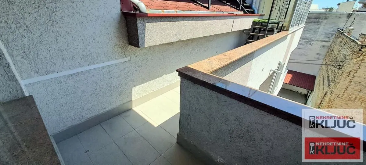 Prodaja, dvosoban stan, 56m², Centar, Novi Sad