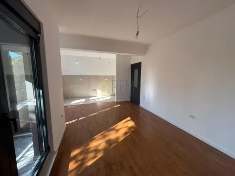 Prodaja, dvosoban stan, 68m², City Kej, Podgorica - image 3